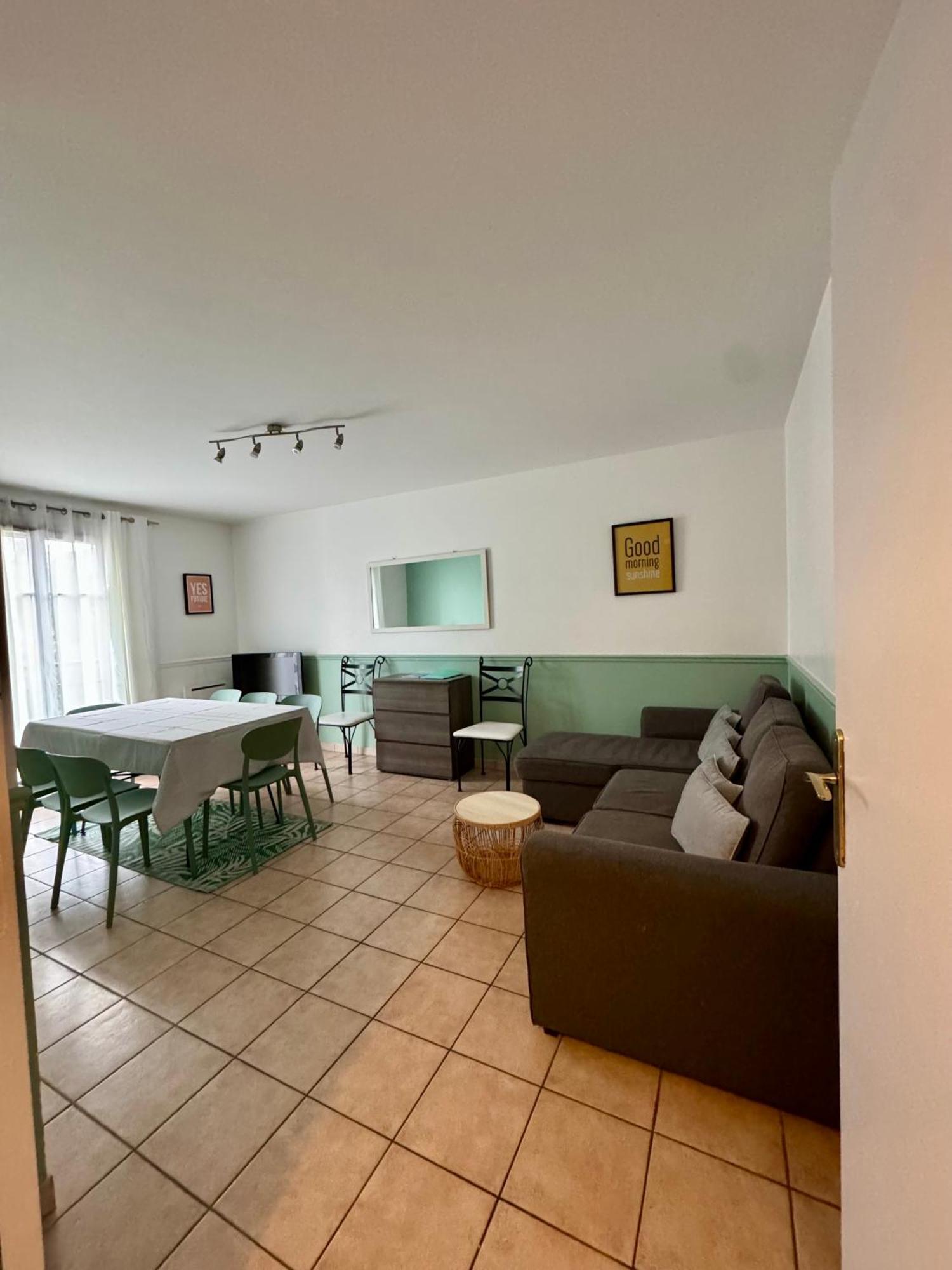 שסי Disney, Very Nice 2 Bedrooms Family Apartment, Wifi, Netflix 8 Pers מראה חיצוני תמונה